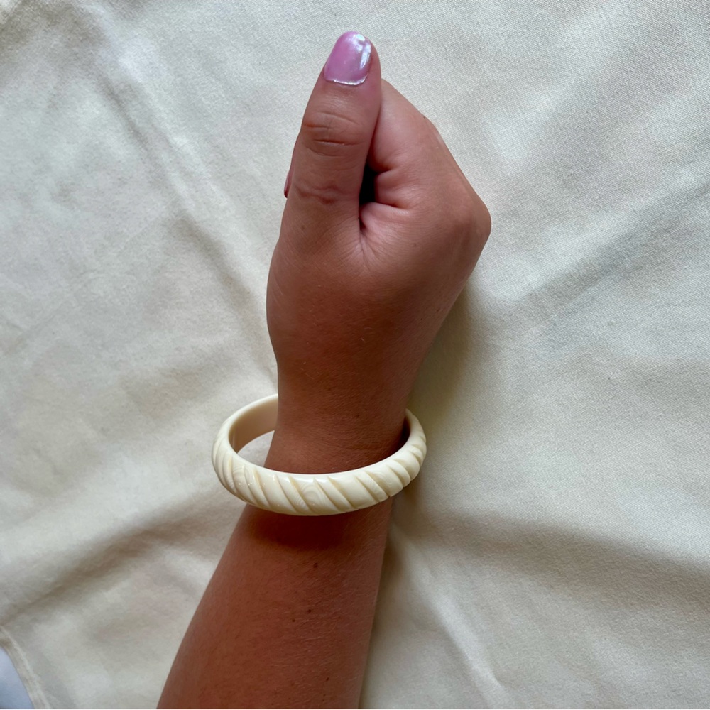 Faux Ivory Bangle Bracelet - Picture 16 of 16